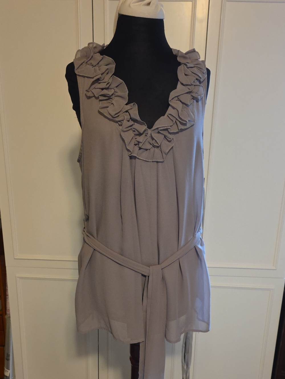 Sleeveless Ruffle V-Neck Tie-Waist Top in Taupe